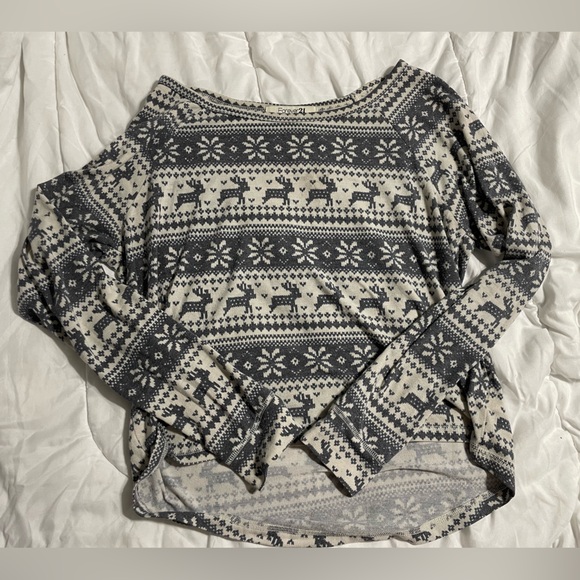 Forever 21 Tops - Forever 21 Black and Cream Patterned Long Sleeve Tee